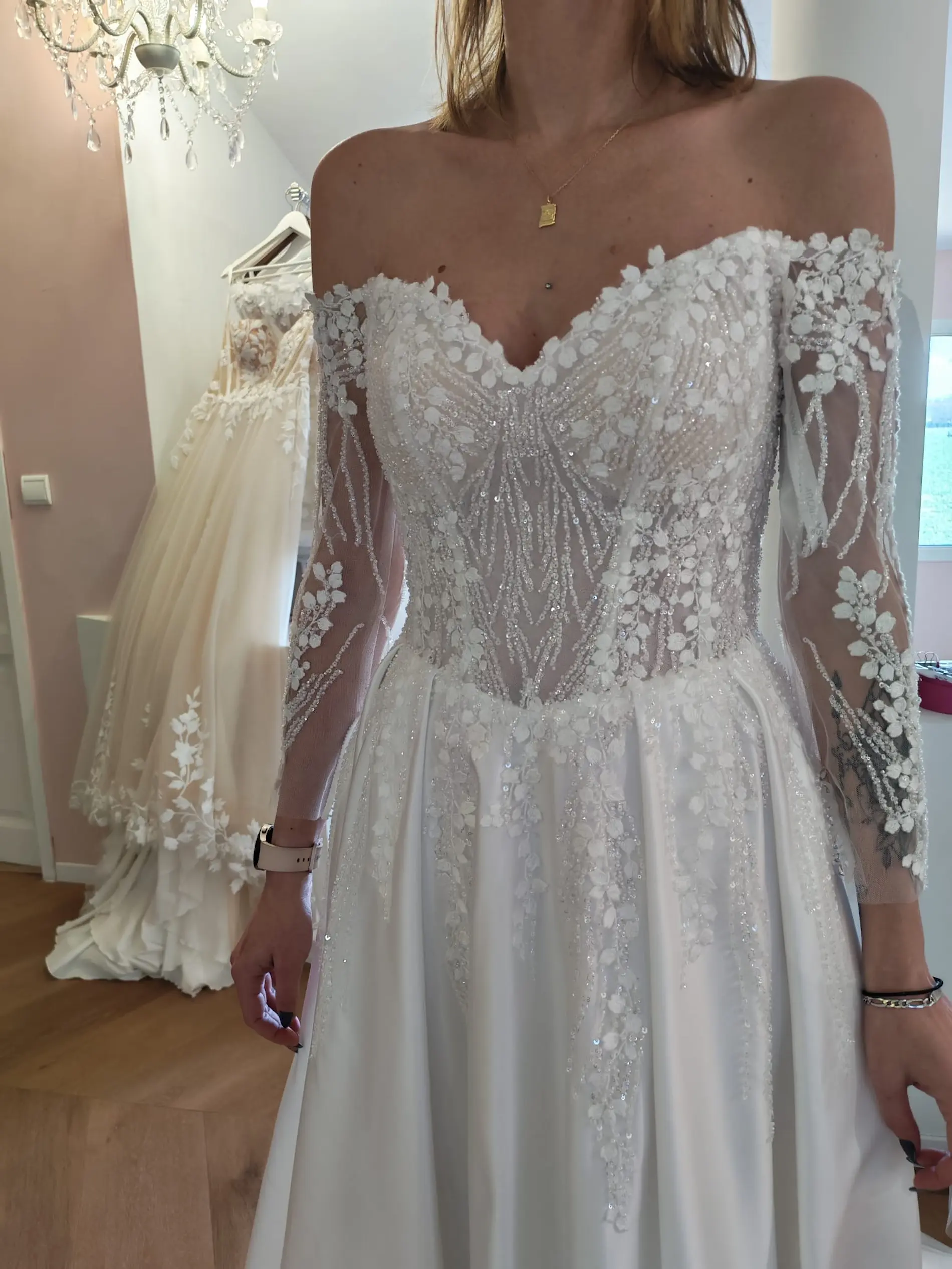 Mariée en robe de mariée bohème près de Toulouse