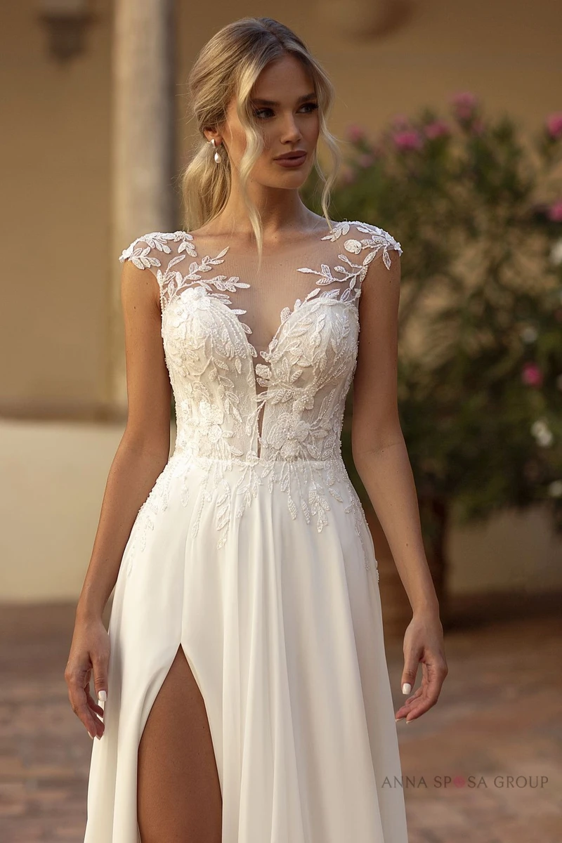 Robe de mariée bohème Tina, à essayer chez Monica Mariage à Seysses